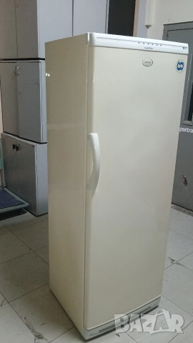 Голям фризер Аriston A class, снимка 5 - Хладилници - 52982756