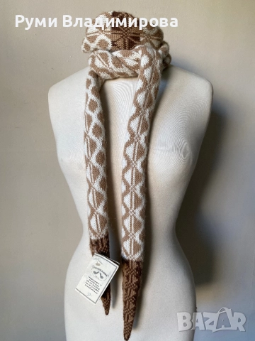 Бежов шал от 100 % alpaca, с етикет, снимка 2 - Шалове - 52813155