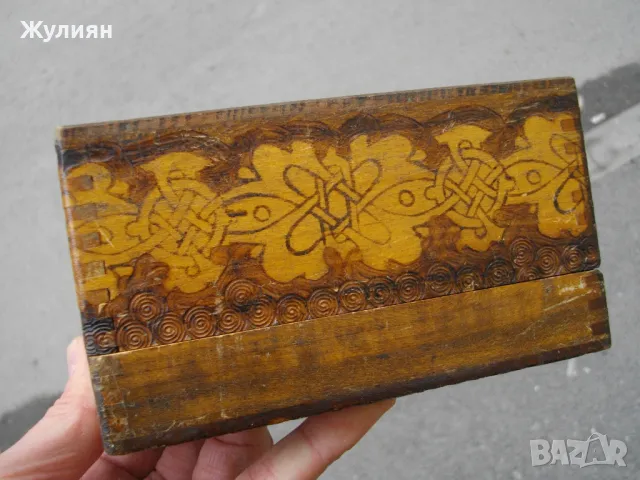 СТАРА ДЪРВЕНА КУТИЯ ЗА ЧАСОВНИК, снимка 3 - Антикварни и старинни предмети - 48335277