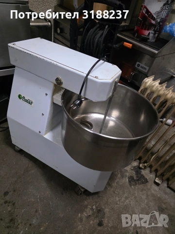 Професионална тестомесачка Fimar 42 литра, снимка 8 - Обзавеждане на кухня - 54041856