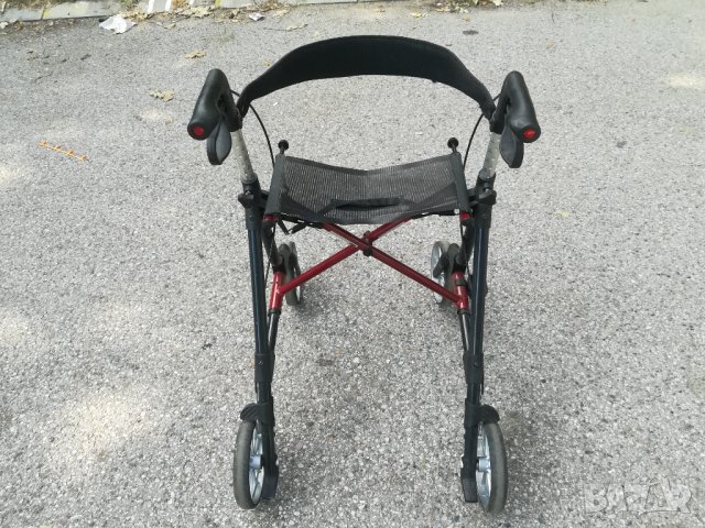 Лека алуминиева проходилка за възрастни хора /Ролатор / , снимка 2 - Ролатори - 40419955