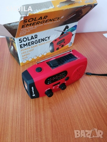 Соларно радио 4000mha, снимка 3 - Радиокасетофони, транзистори - 54137126