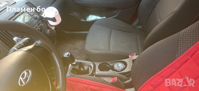 хюндаи i30 2010год., снимка 15 - Автомобили и джипове - 53170607