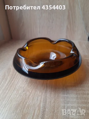 Ретро соц. пепелник от дебело стъкло в кехлибарен цвят, снимка 4 - Антикварни и старинни предмети - 49767042