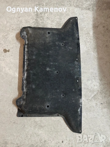 Оригинална кора под двигател Audi A8 D4, снимка 3 - Части - 53956103