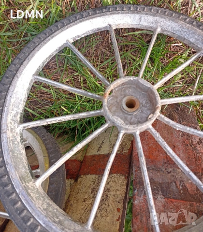 Гума - Колело - Количка - 3 Гуми с алуминиеви джанти, снимка 4 - Гуми и джанти - 53338467