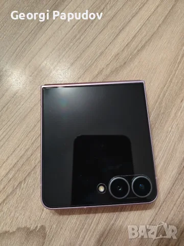 Samsung Z Flip 8 512GB, снимка 2 - Samsung - 55905538
