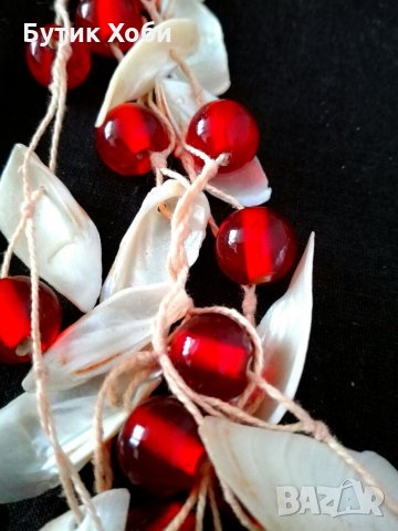 Оригинално колие от седеф и мъниста, снимка 4 - Колиета, медальони, синджири - 32116630