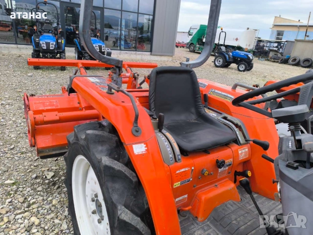 японски трактор, снимка 4 - Селскостопанска техника - 54177732