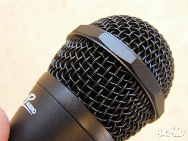 Вокален, динамичен микрофон  на PIP Audio с кабел , снимка 9 - Микрофони - 49263285