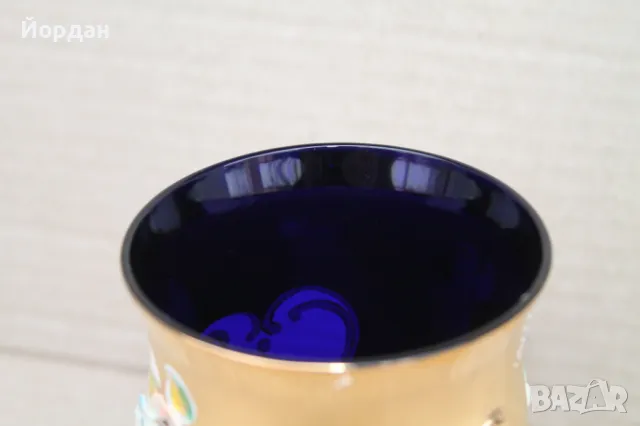 Красива ваза с позлата, снимка 11 - Антикварни и старинни предмети - 49061862