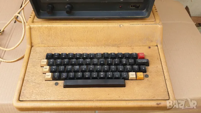 Компютър Правец 82+ оригинален монитор, снимка 2 - Антикварни и старинни предмети - 47824479