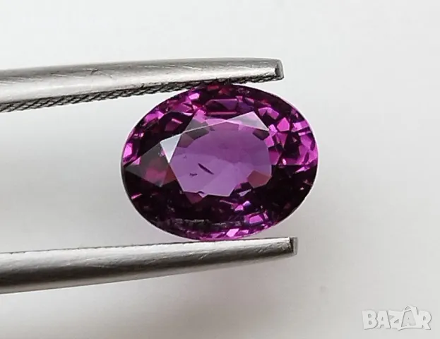 Рядък, изключително красив гранат с променлив цвят 1.30кт.! Сертифициран! Нов!, снимка 9 - Други - 50437860