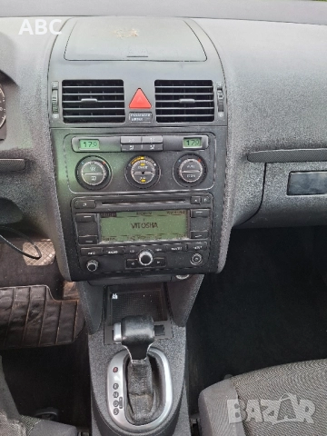 На части Vw Touran 2.0 TDI - DSG, снимка 6 - Автомобили и джипове - 49292360
