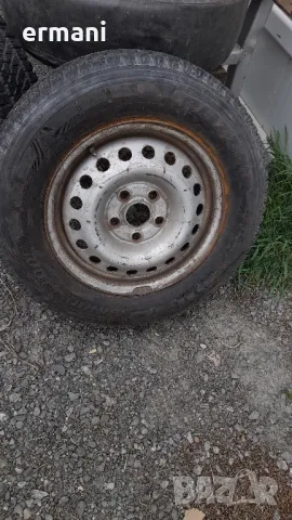 железни с перфектни зимни гуми за Т 4, снимка 2 - Гуми и джанти - 49734479
