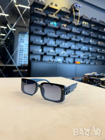 очила с черен обикновен калъф burberry и ув защита , снимка 4 - Слънчеви и диоптрични очила - 50757584