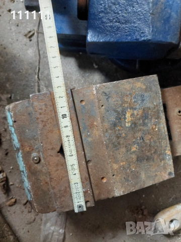  Менгеме за бормашина , снимка 8 - Други инструменти - 53074923