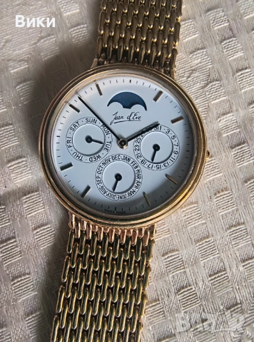 Рядък  унисекс часовник Jean D'eve с троен календар с лунни фази , снимка 2 - Мъжки - 54031995