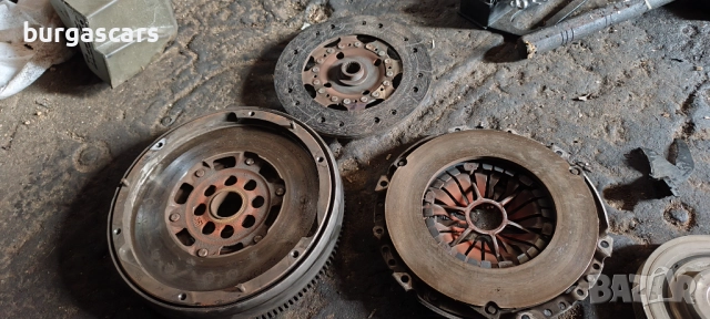 Демпферен маховик съединител Peugeot 407 2.0HDI - 250лв