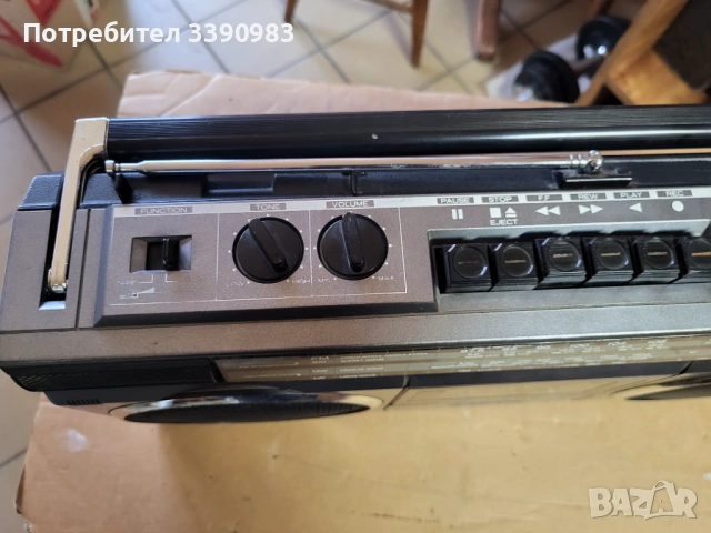 HITACHI TRK-6830E радиокасетофон, снимка 5 - Радиокасетофони, транзистори - 54013878