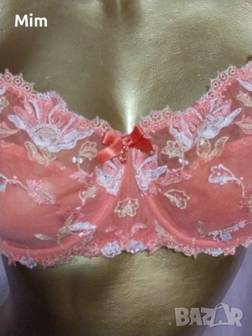 LISE CHARMEL 85 D Дантелен сутиен в розово и светло зелено, снимка 3 - Бельо - 53015417