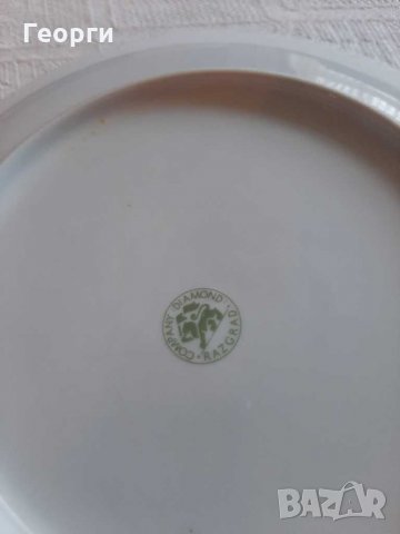 Порцеланова чиния, снимка 3 - Чинии - 31125212
