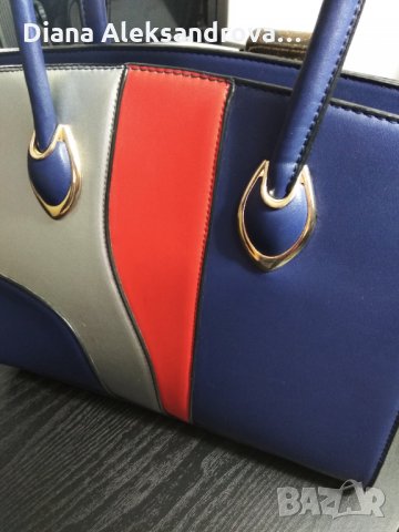 Дамска чанта, тип куфарче, тъмносиня. 20лв., снимка 3 - Чанти - 31637966