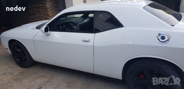 Dodge Challenger 3,6 SXT, снимка 9 - Автомобили и джипове - 42384549