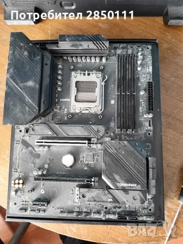Продавам дънна платка MSI MAG B650 TOMAHAWK WIFI (AM5)