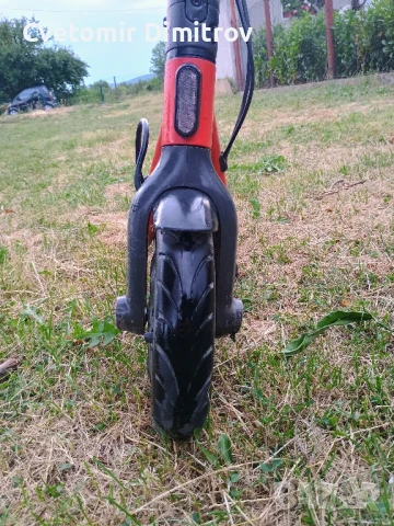 Електрическа тротинетка Ninebot D18 в отлично състояние с зарядно, снимка 1