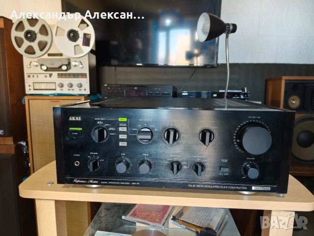 AKAI AM-75