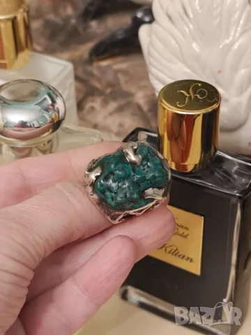 Уникален сребърен пръстен с естествен зелен тюркоаз, снимка 7 - Пръстени - 47453268