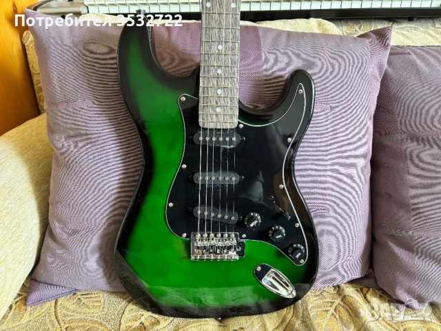 Електрическа китара, снимка 2 - Китари - 50829997