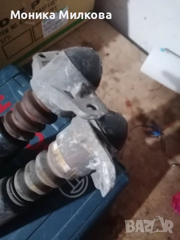 Амортисьори за Passat B6