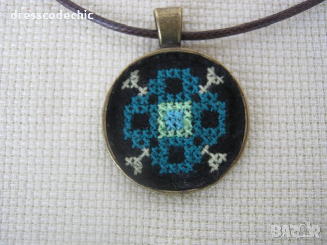 Бродирани бижута с шевици 1, снимка 11 - Колиета, медальони, синджири - 28531100