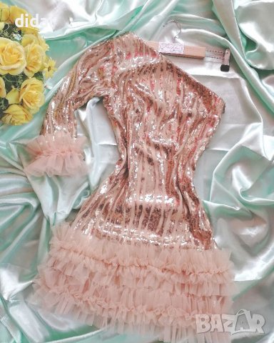 Sale! Бутикова коктейлна рокля с пайети и тюл , снимка 1 - Рокли - 40477079
