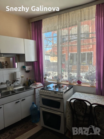 Продавам двуетажна къща в с. Смочево, община Рила, област Кюстендил, снимка 3 - Къщи - 52896387