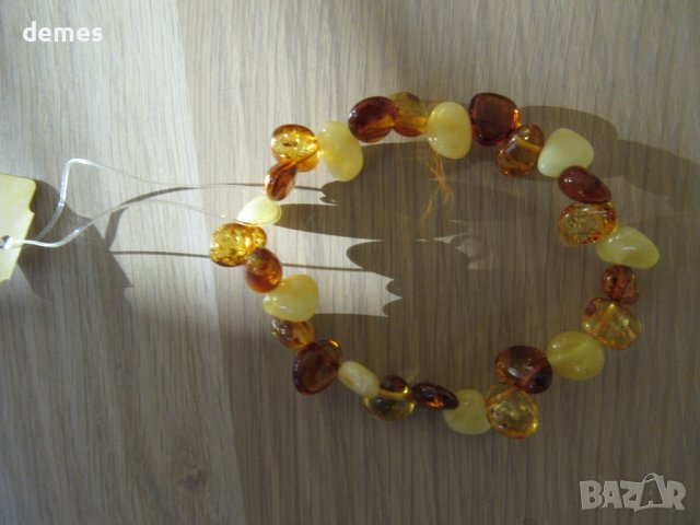 Ластична гривна от първокласен балтийски кехлибар, снимка 3 - Гривни - 39424562