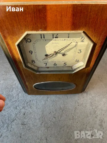 Стар часовник, снимка 4 - Антикварни и старинни предмети - 48915075