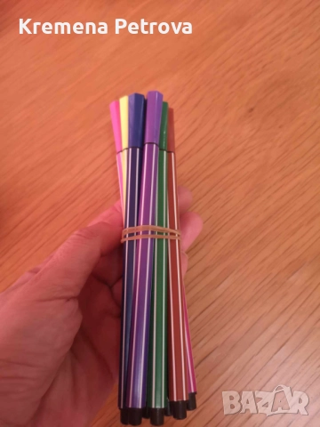 Детски комплект за рисуване с много формички от дърво с книжка и фулмастри, снимка 5 - Рисуване и оцветяване - 52059772