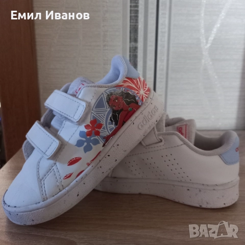 Adidas маратонки, снимка 3 - Детски маратонки - 51431478