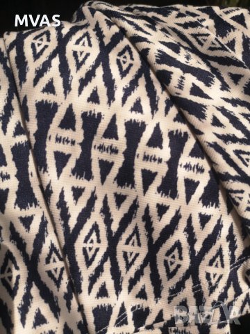 Нова лятна рокля H&M 34-36 XS-S тъмно синьо и бяло, снимка 3 - Рокли - 37271860