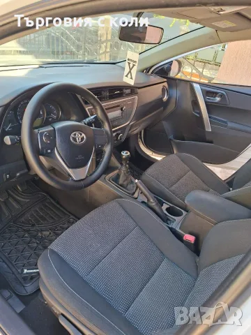 Toyota Auris 1.33 vvti, снимка 7 - Автомобили и джипове - 56509824