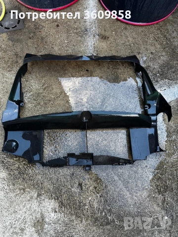 Кора под предния капак Iveco Daily