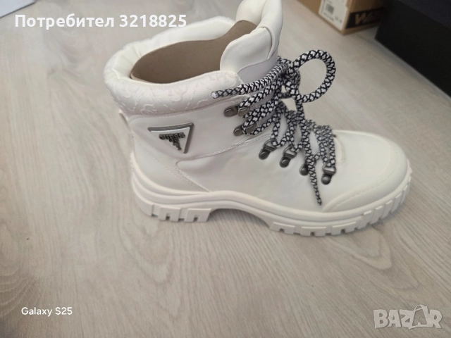 Чисто нови боти! , снимка 1