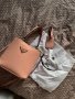 Розова чанта прада с противопрахов плик, снимка 1 - Чанти - 44465022