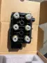 Клапанен блок въздушно окачване Audi Q7 VW Touareg Porsche Cayenne 7L0698014, снимка 2