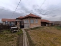 Къща в с.Вазово, снимка 1
