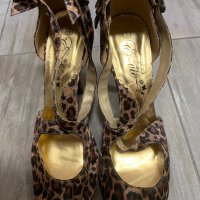 Уникални нови секси леопардови официални сандали на висок ток 40.5 номер , снимка 5 - Сандали - 36969249