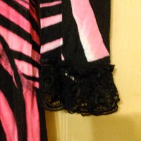 Стилна розова рокля с черна дантела, снимка 3 - Рокли - 30183659